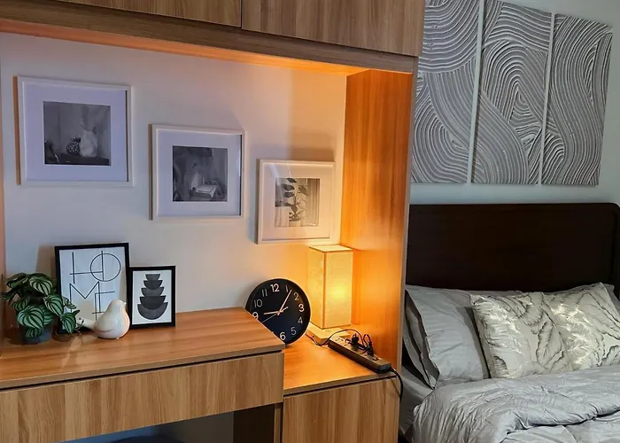 Cozy With Workspace At The Highline Residences *