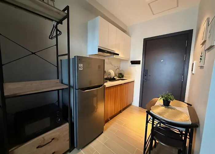 Cozy With Workspace At The Highline Residences Appartamento *